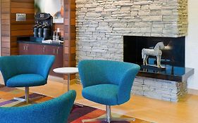 Fairfield Inn & Suites Lexington Keeneland Airport